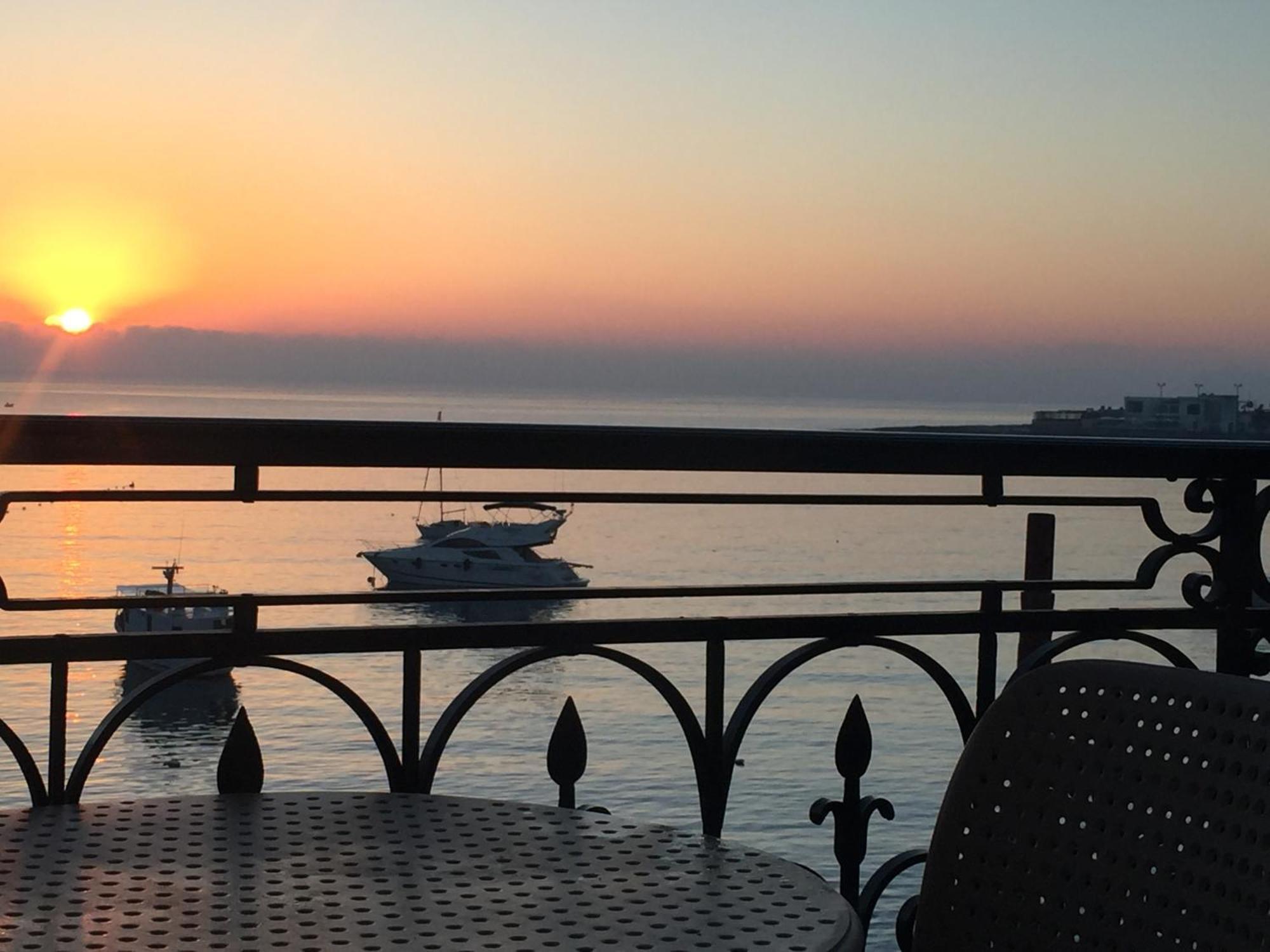 Maltese Balcony Apartment Saint Julian's Exterior photo